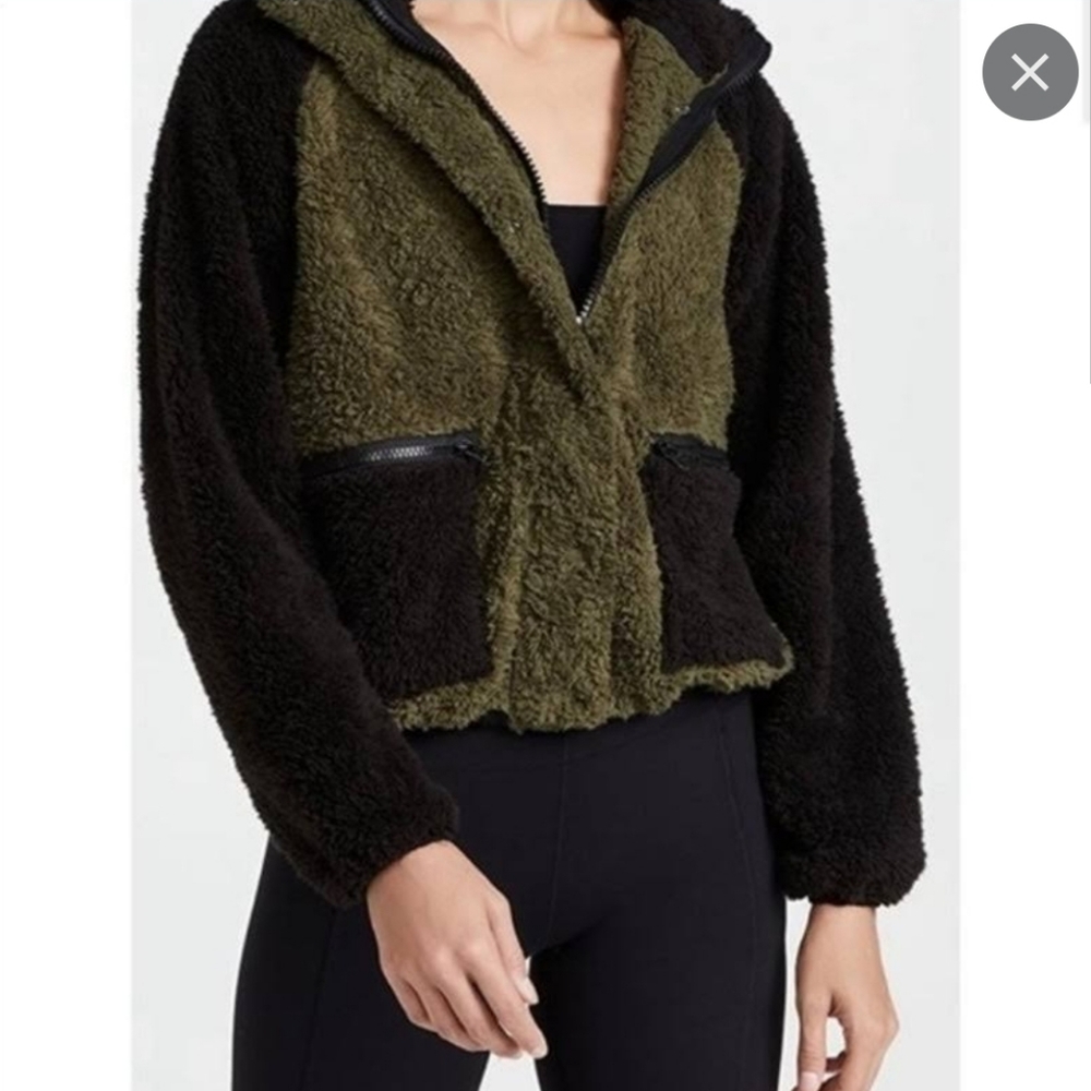 PLUSH APPAREL SHERPA JACKET Removable Hood Size Medium ARMY GREEN BLACK …